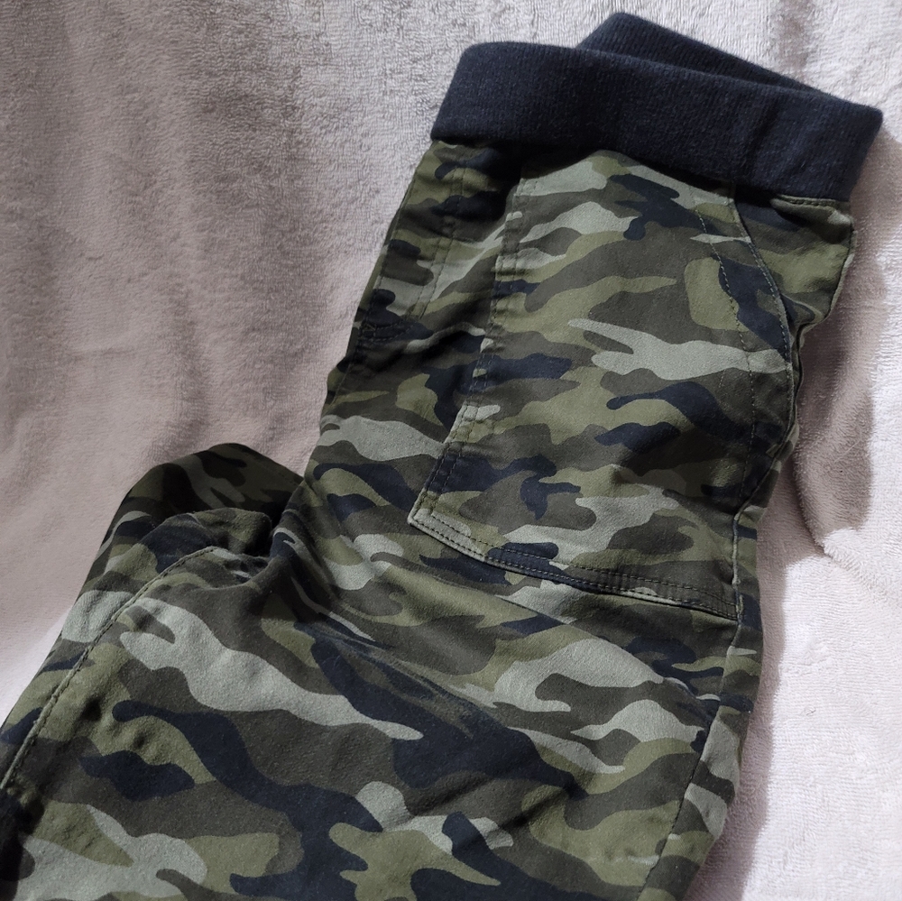 Camo pants